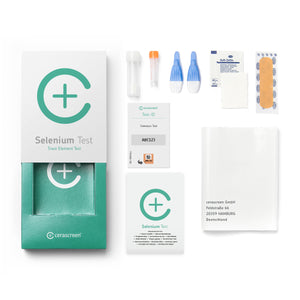 Contents of the Selenium Testkit from Cerascreen: Packaging, instructions, lancets, plaster, dry blood card, disinfection wipe, return envelope